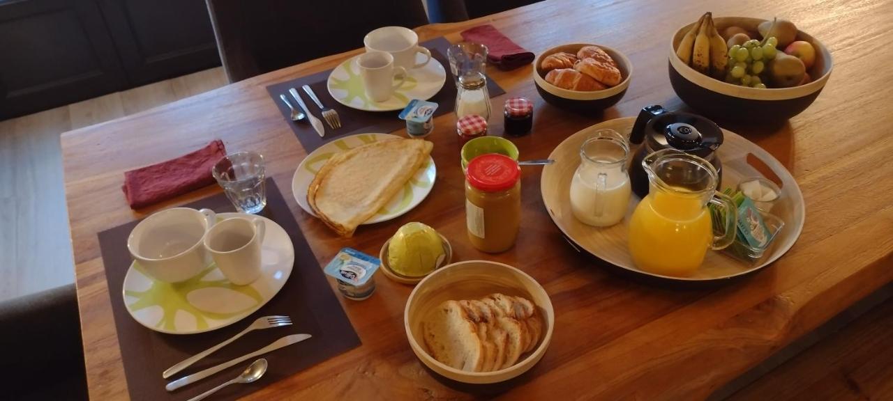 Petit Manoir Proche Dinan - Chambre D'Hotes Lanvallay Dış mekan fotoğraf