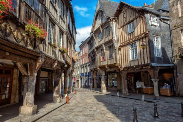 Petit Manoir Proche Dinan - Chambre D'Hotes Lanvallay Dış mekan fotoğraf